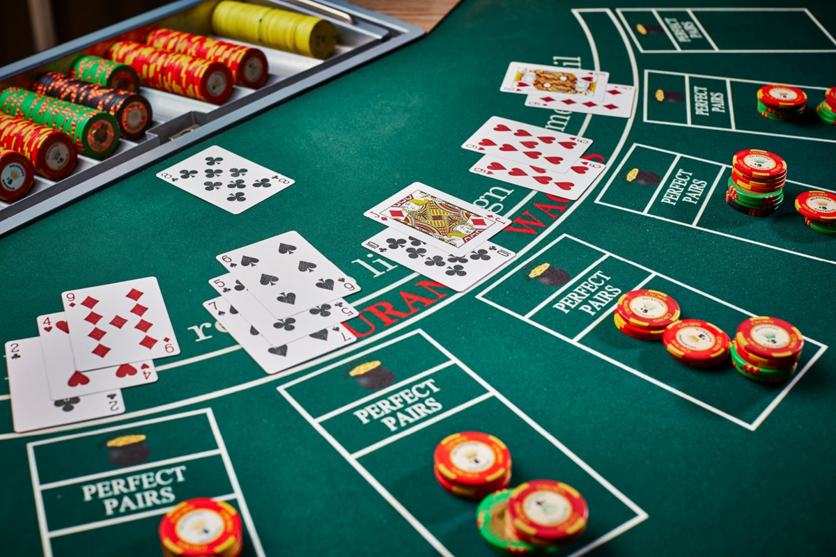 Tìm hiểu cách chơi Blackjack đơn giản